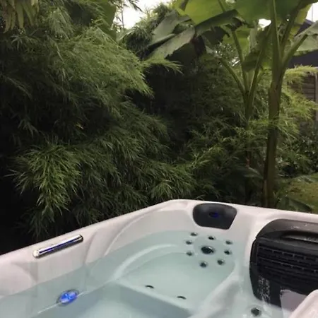 Avec Jacuzzi Ideale Pour Visiter La Normandie Saint-Jean-du-Cardonnay