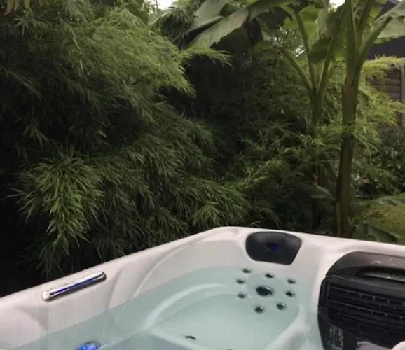 Avec Jacuzzi Ideale Pour Visiter La Normandie Saint-Jean-du-Cardonnay